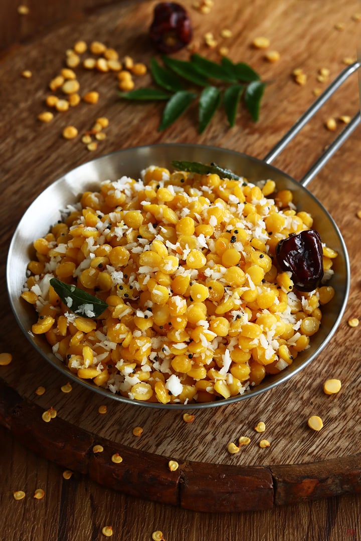 chana dal sundal served