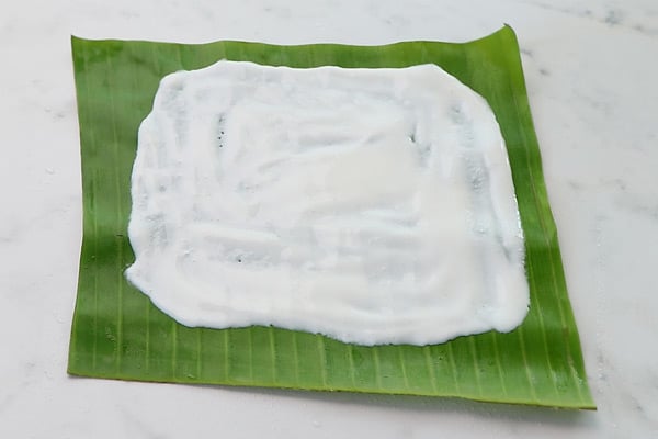 spread in banana leaf