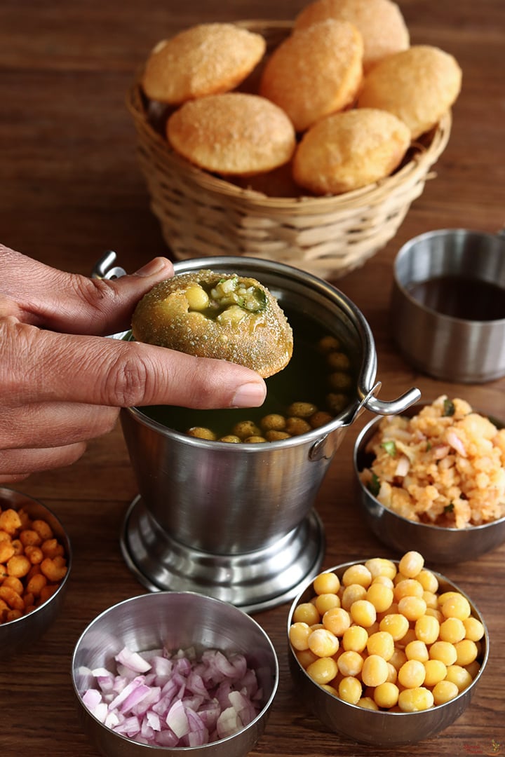 pani puri ready to serve