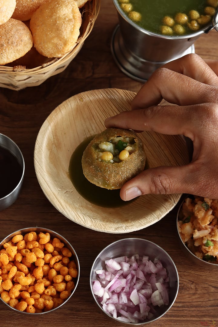 pani puri ready to serve