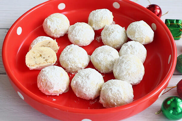 snowball cookies are ready