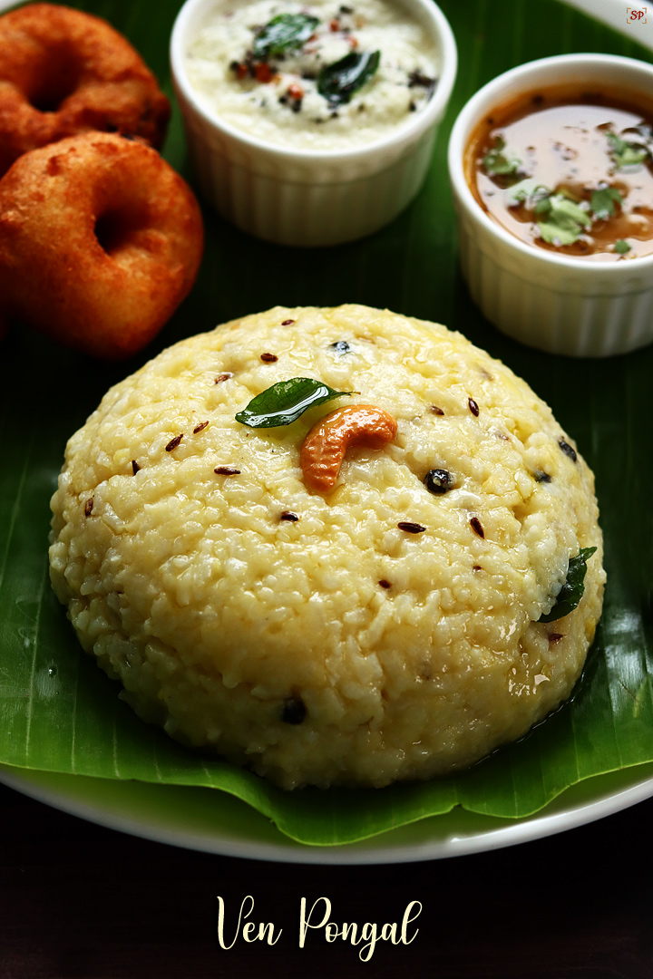 ven pongal served with vada,sambar and chutney