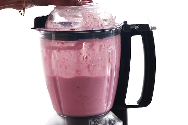 strawberry milkshake recipe blend until smooth and creamy