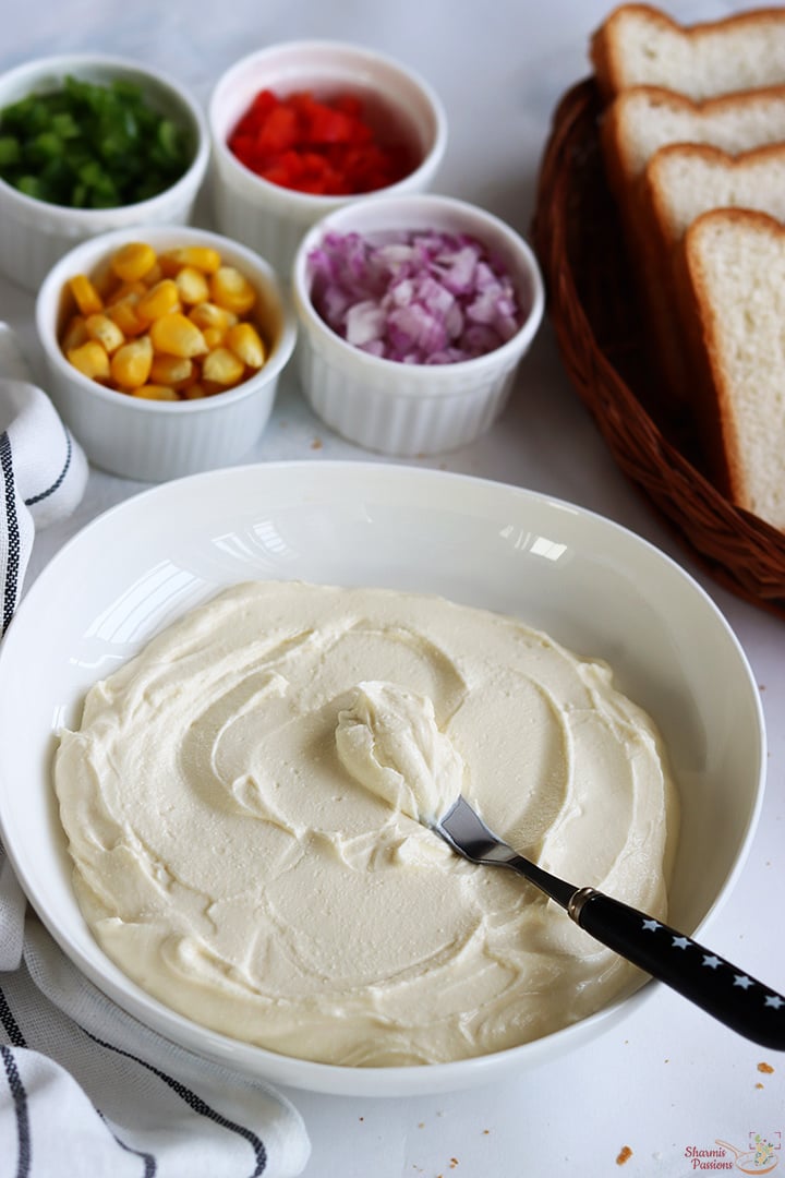 How to Make Cream Cheese (Easy Cream Cheese Recipe) How to Make Cream Cheese (Easy Cream Cheese Recipe)