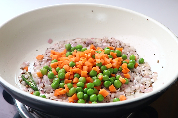 add carrot, peas