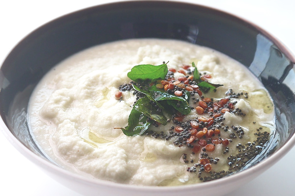 tadka added to coconut chutney