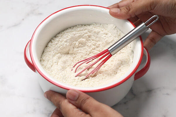 mix flour and salt