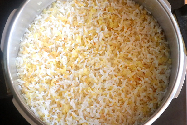 sweet pongal recipe pressure cook for 5 whistles