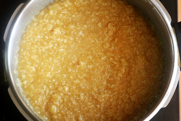 sweet pongal recipe mix it well