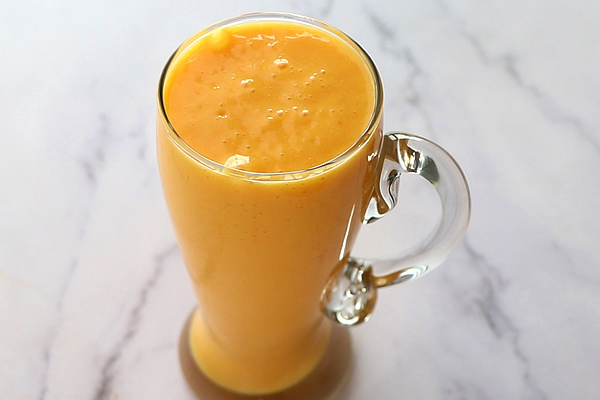 mango milkshake ready