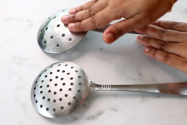 grease ladles with oil