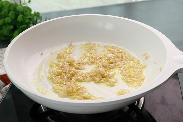 saute onion
