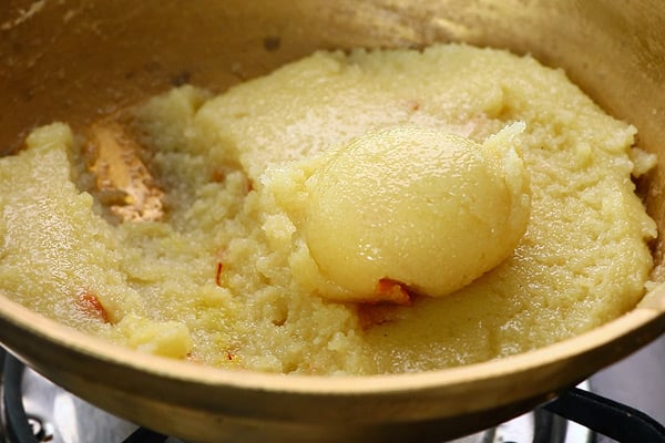 mix it well paal kesari is ready