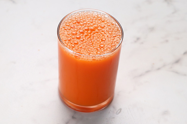 serve the carrot juice