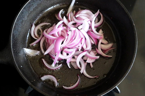 add onion