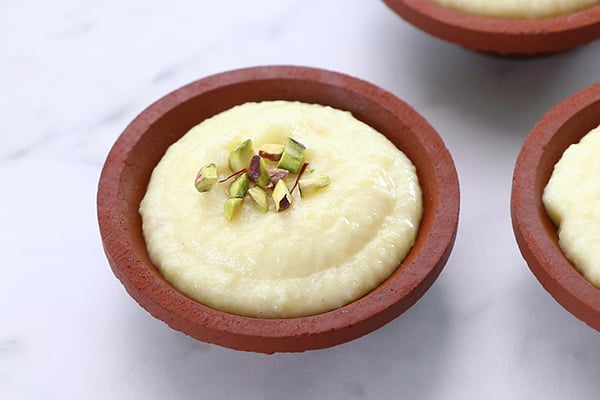 sprinkle nuts, saffron