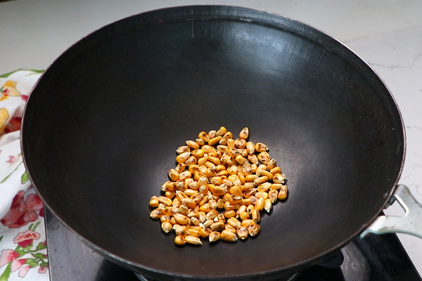 maize roasted until golden