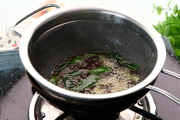 fry curry leaves
