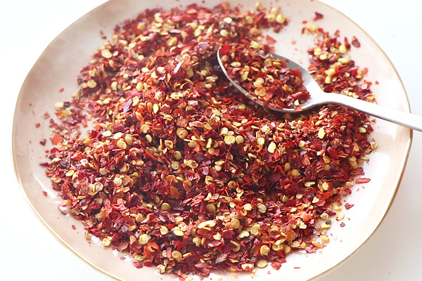 Chili Flakes Recipe - Yummieliciouz