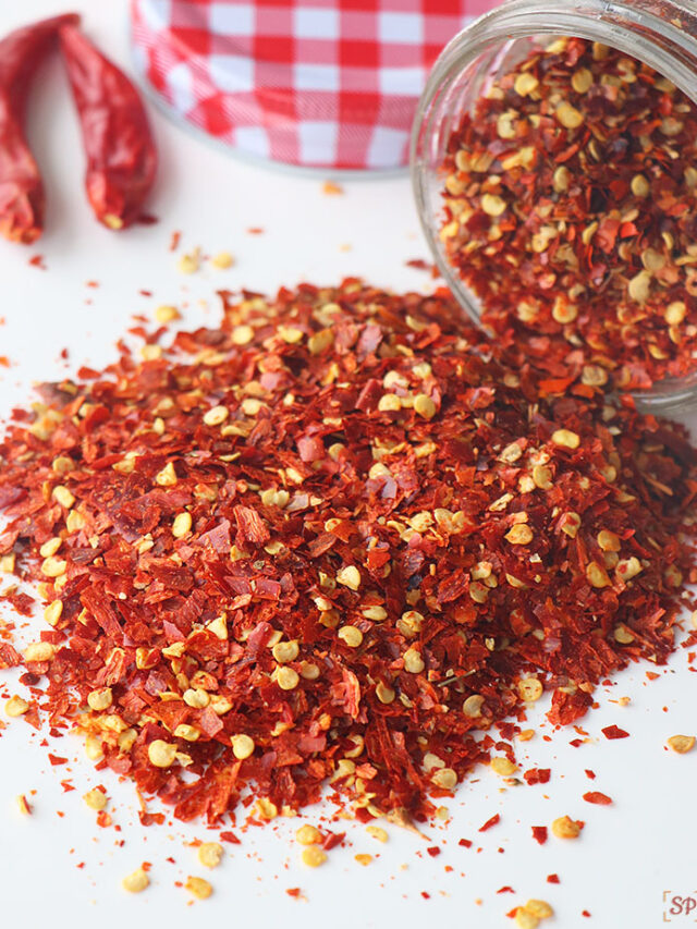 cropped Chilliflakes4