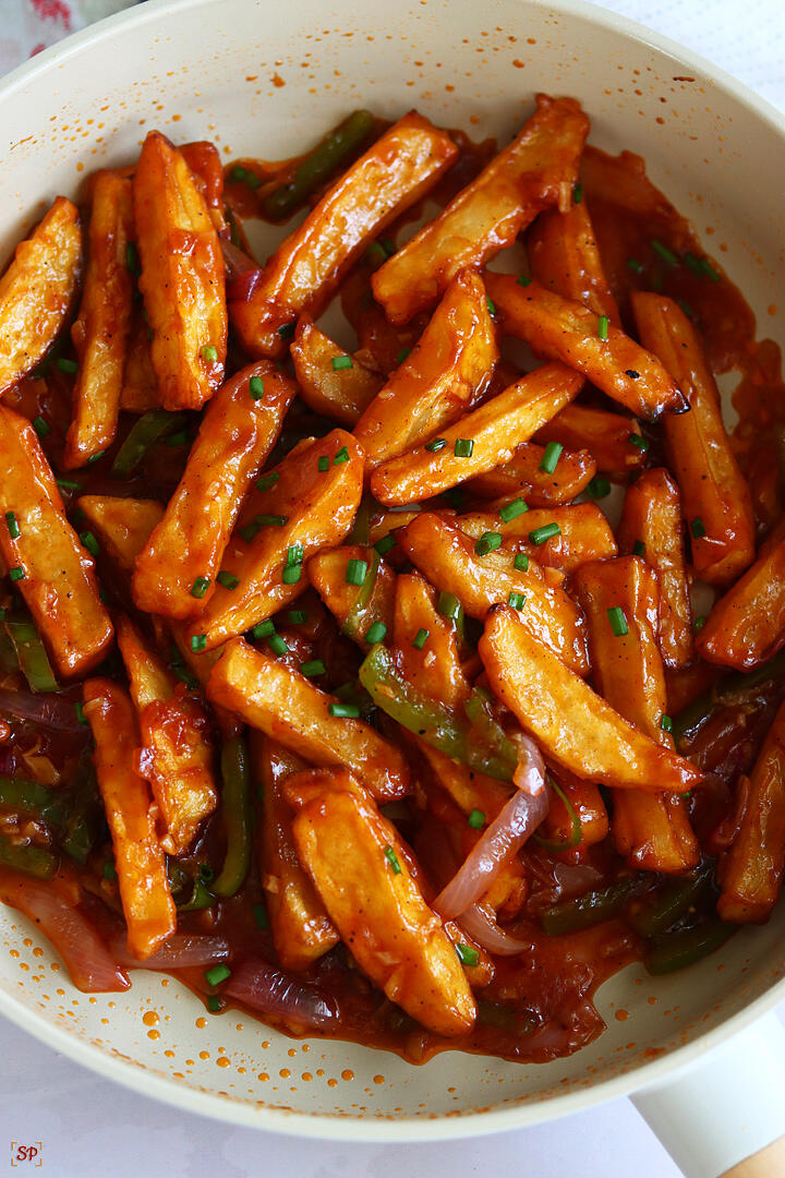 chilli potato in the pan