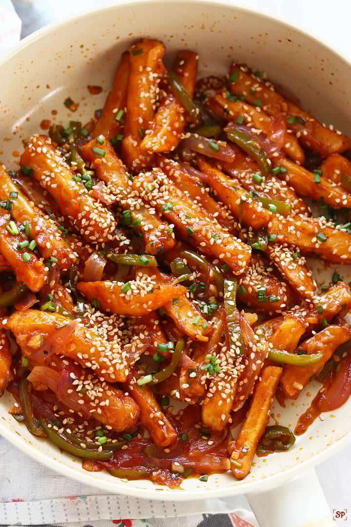 honey chilli potato in the pan