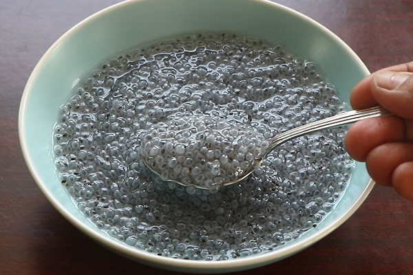 bloomed basil seeds