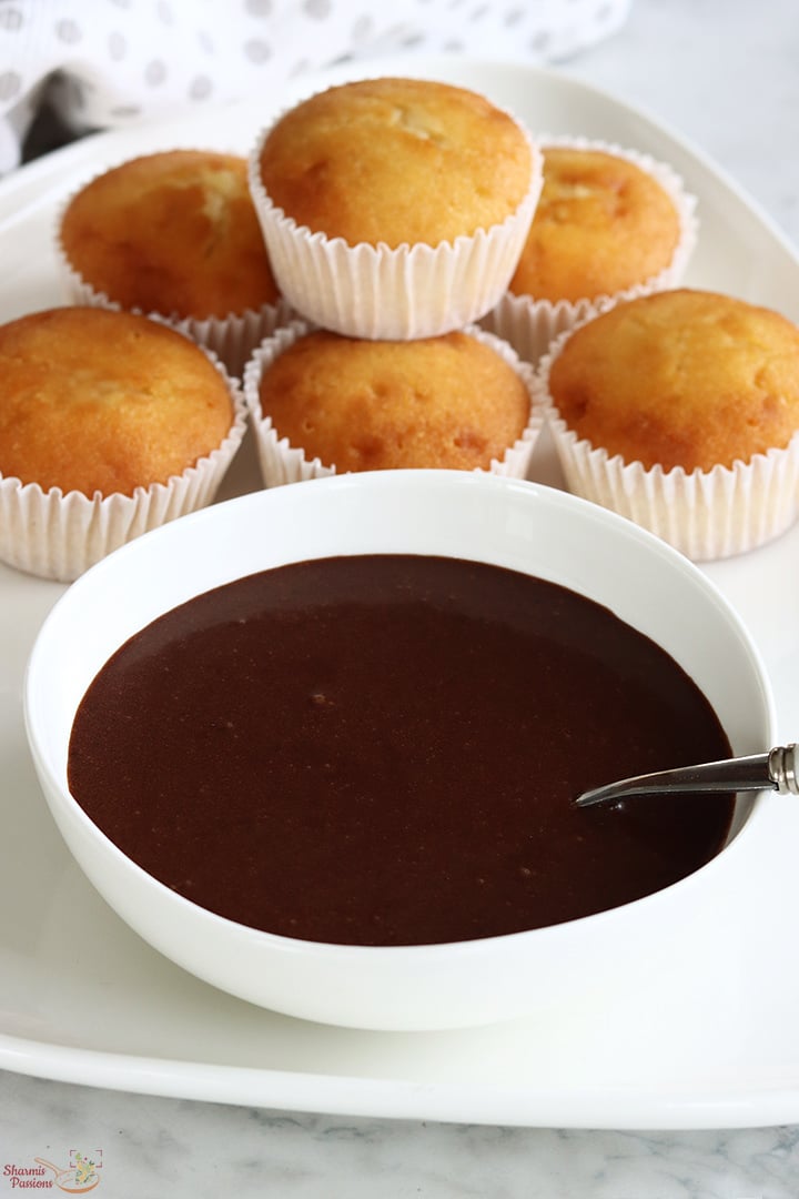 chocolate glaze served with cupcakes