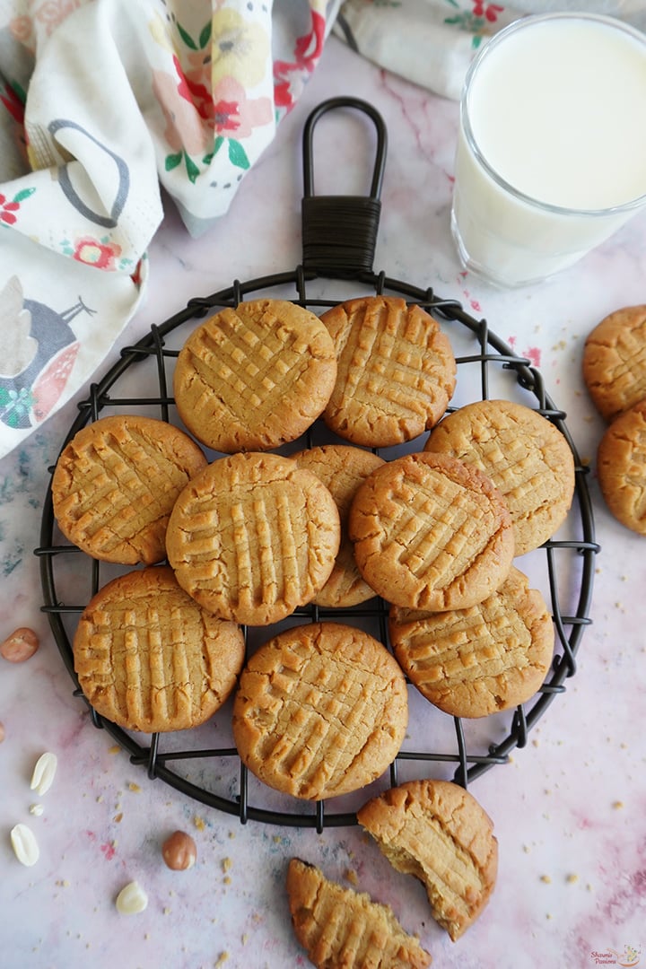 peanut butter cookies served with milk