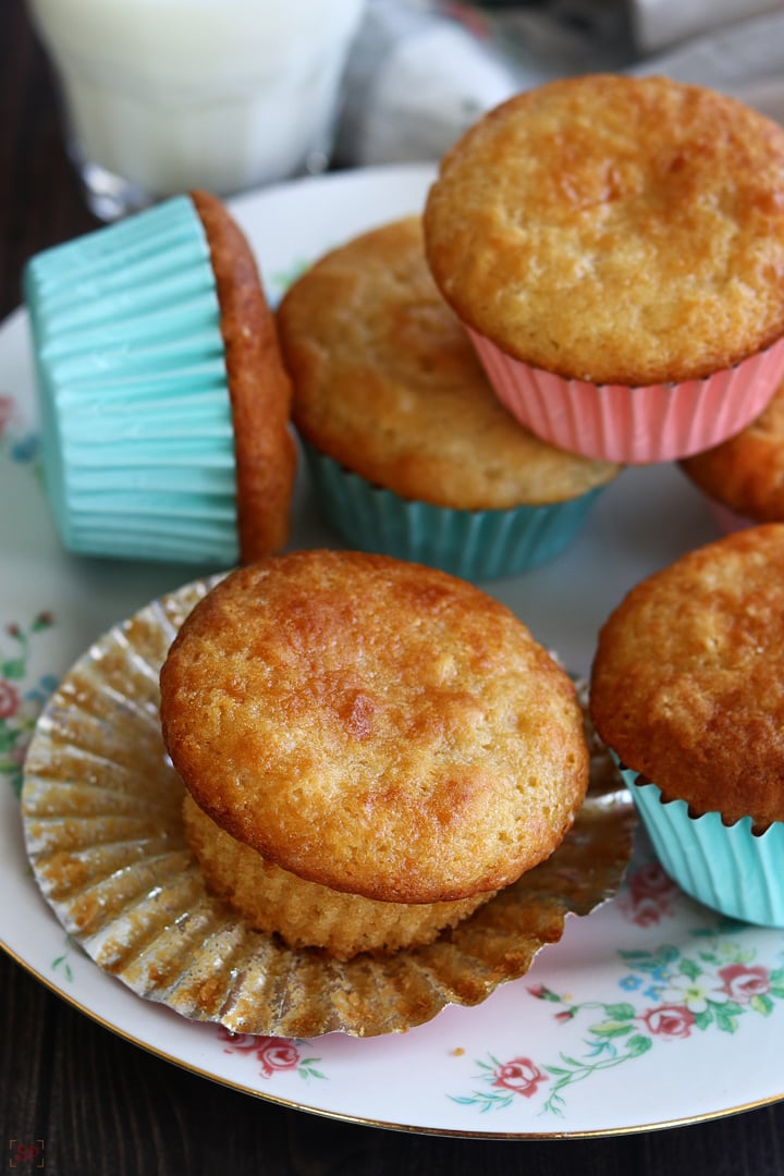 vanilla muffins made using homemade cake flour