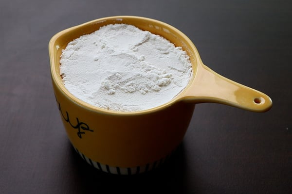 measure flour