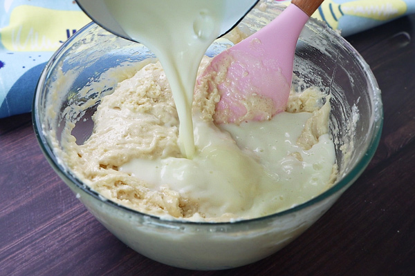 Hot Milk Sponge Confection Recipe - add milk