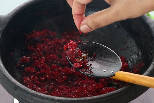 check if beetroot is cooked