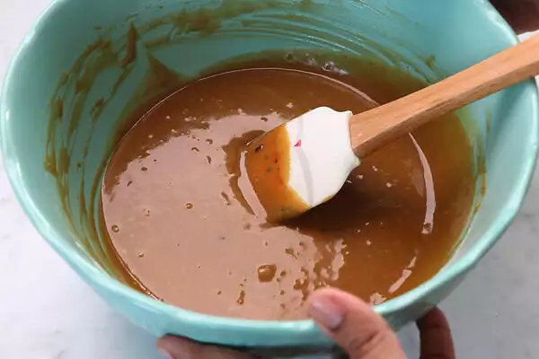 give a quick mix using a spatula