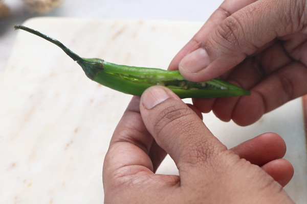 slit green chilli