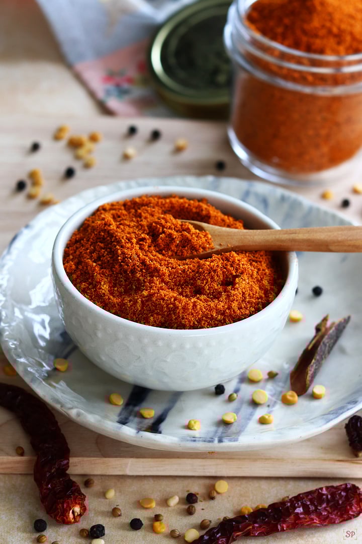 bisi bele bath powder in a bowl