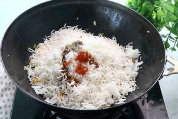Chicken Fried Rice Recipe (Restaurant Style) - Sharmis Passions