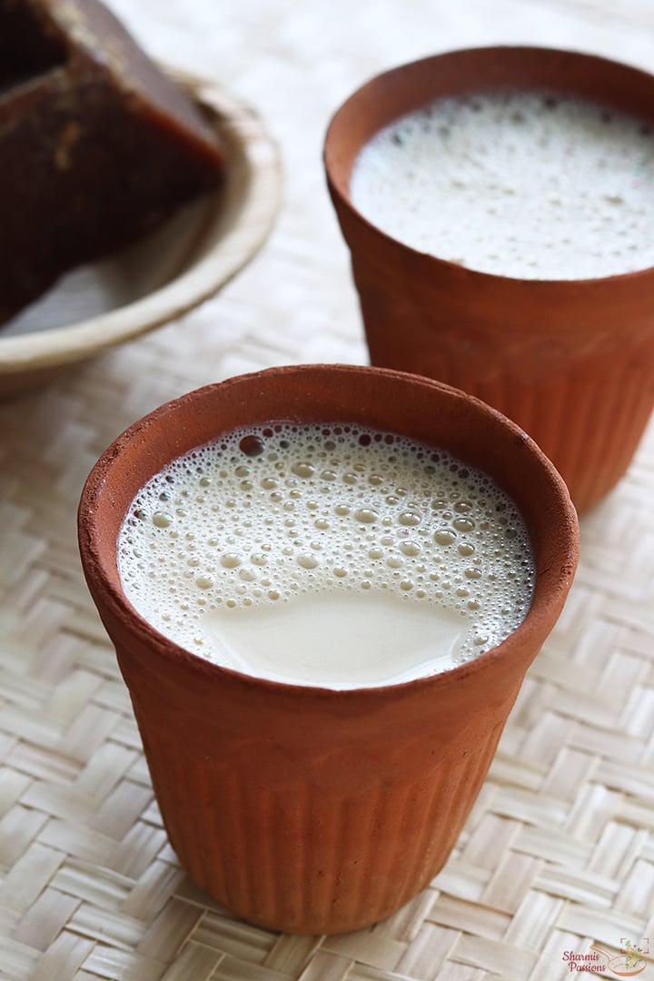 karupatti paal served in clay tumblers