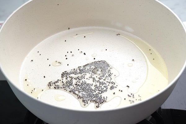 splutter mustard seeds