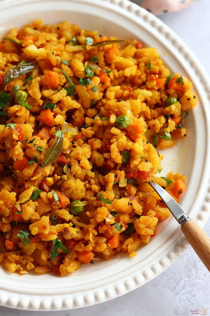 masala poha served hot