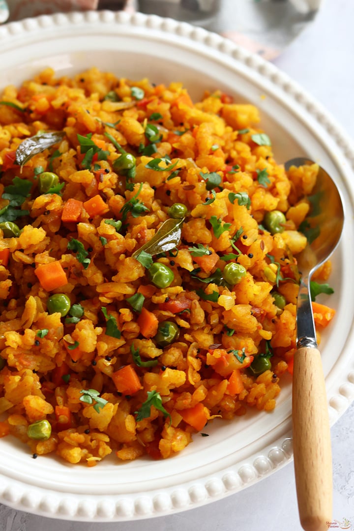 masala poha served hot
