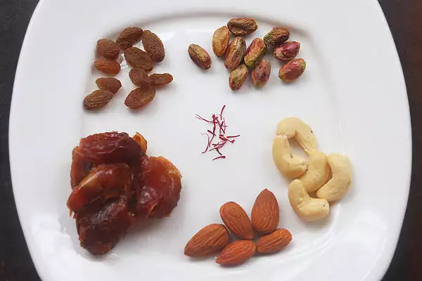 nuts, dry fruits and saffron