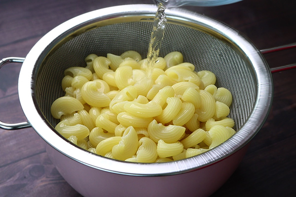 macaroni pasta recipe - rinse well with water