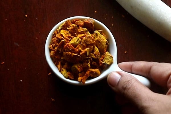 crush turmeric sticks