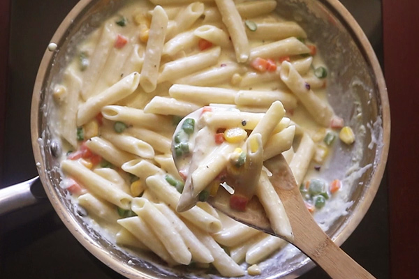 white sauce pasta is ready