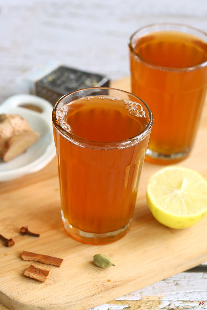 sulaimani tea served in tea glass