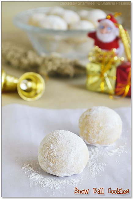 Easy Christmas Cookies - SnowBall Cookies Recipe