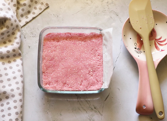 coconut ice recipe - add pink mixture