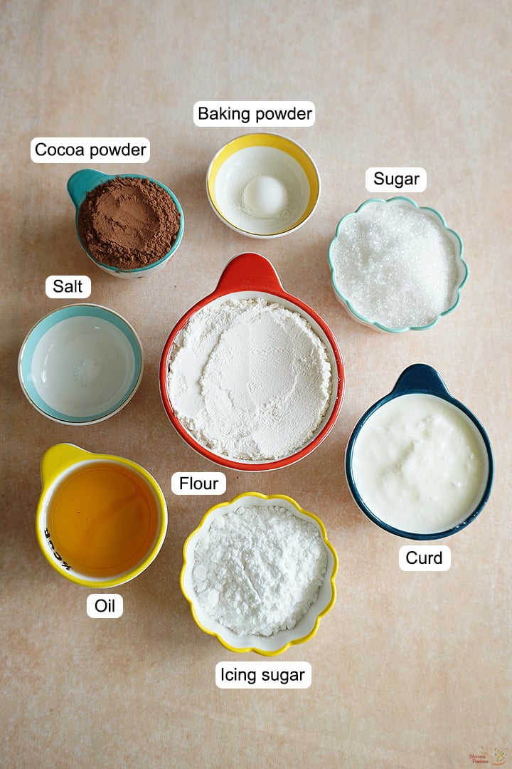 ingredients needed to make crinkle cookies