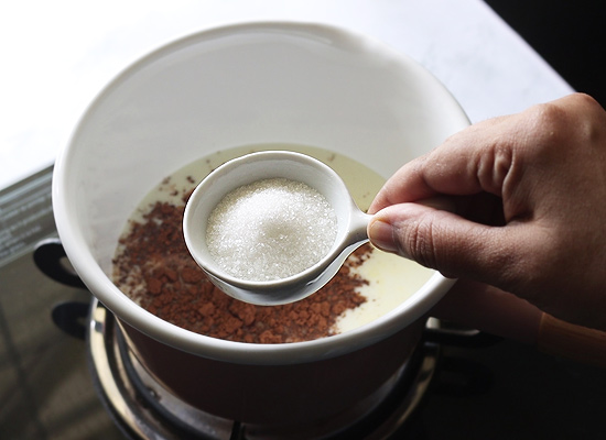 hot chocolate recipe add sugar